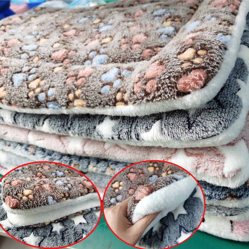 Soft Flannel Thickened Pet Soft Fleece Pad Pet Blanket Bed Mat for Puppy Dog Cat Sofa Cushion Home Rug Keep Warm Sleeping Cover - The Happy Pet Store