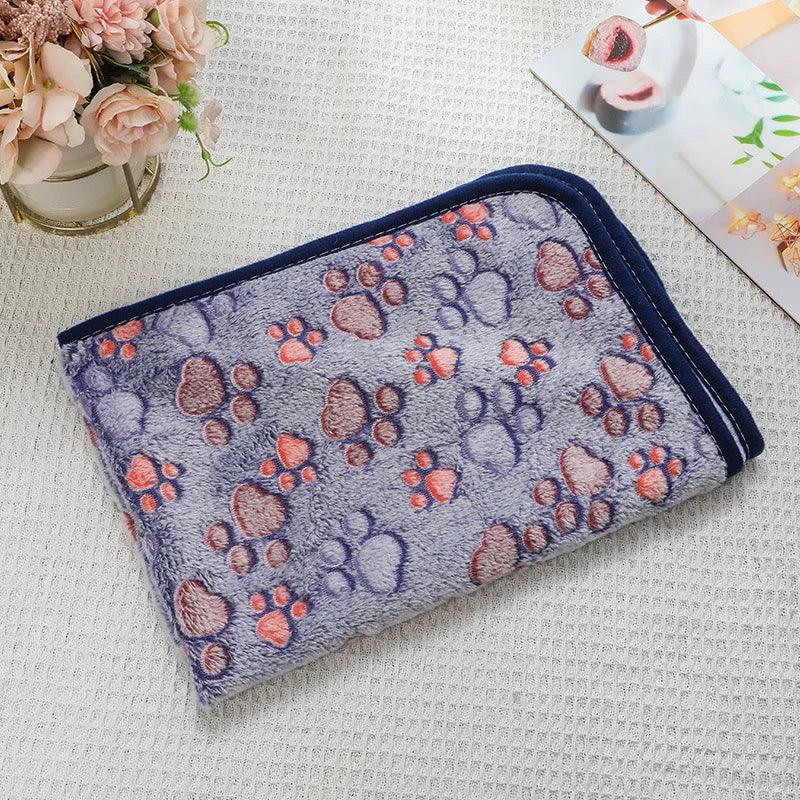 Pet Blanket Flannel Cute Dog Paw Print Pattern Warm and Comfortable Soft Cozy Blanket Mat for Dogs Cats Puppies Kittens Home Use - The Happy Pet Store