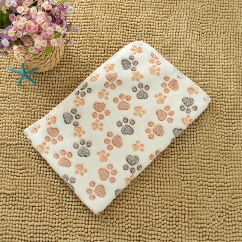 Pet Blanket Flannel Cute Dog Paw Print Pattern Warm and Comfortable Soft Cozy Blanket Mat for Dogs Cats Puppies Kittens Home Use - The Happy Pet Store