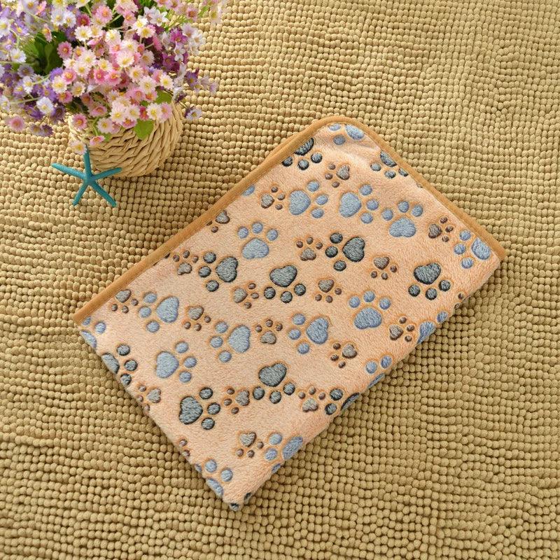 Pet Blanket Flannel Cute Dog Paw Print Pattern Warm and Comfortable Soft Cozy Blanket Mat for Dogs Cats Puppies Kittens Home Use - The Happy Pet Store